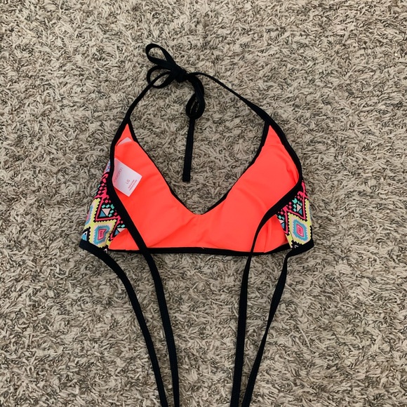 Xhilaration bikini top - Picture 2 of 2